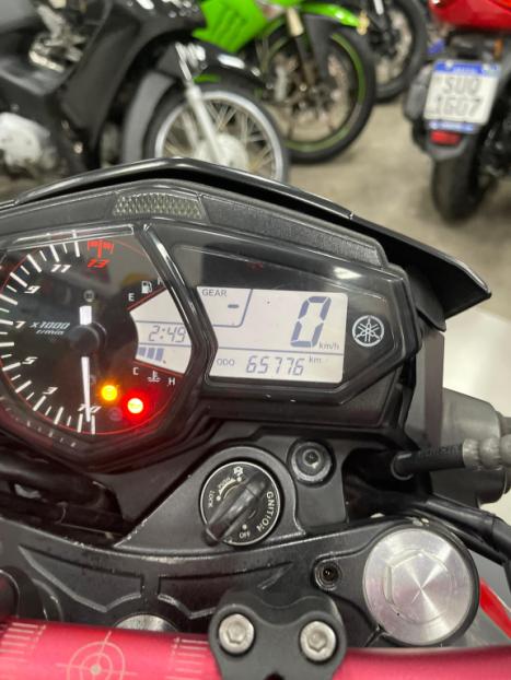YAMAHA MT-03 300 , Foto 8