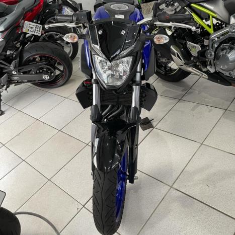 YAMAHA MT-03 300 ABS, Foto 4