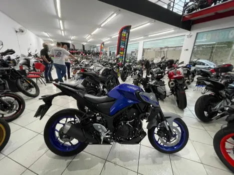 YAMAHA MT-03 300 ABS, Foto 7