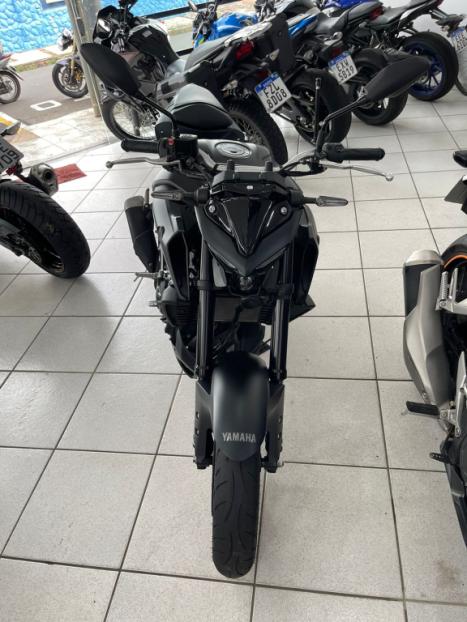 YAMAHA MT-03 300 ABS, Foto 7