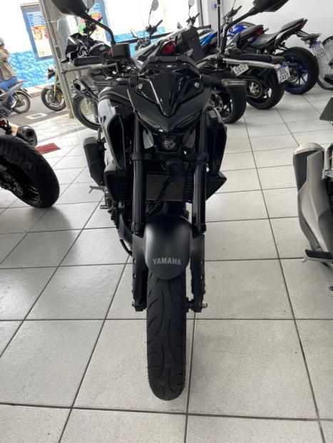 YAMAHA MT-03 300 ABS, Foto 8