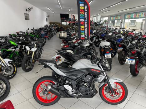 YAMAHA MT-03 300 ABS, Foto 16