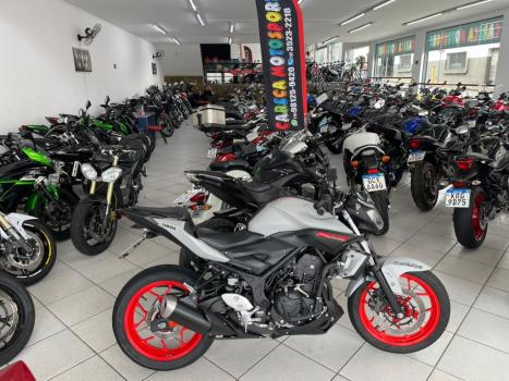 YAMAHA MT-03 300 ABS, Foto 17