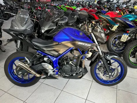 YAMAHA MT-03 300 ABS, Foto 2