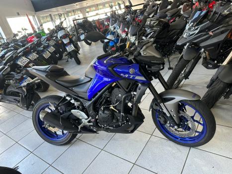 YAMAHA MT-03 300 ABS, Foto 6