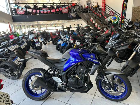 YAMAHA MT-03 300 ABS, Foto 10