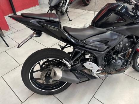 YAMAHA MT-03 300 ABS, Foto 6