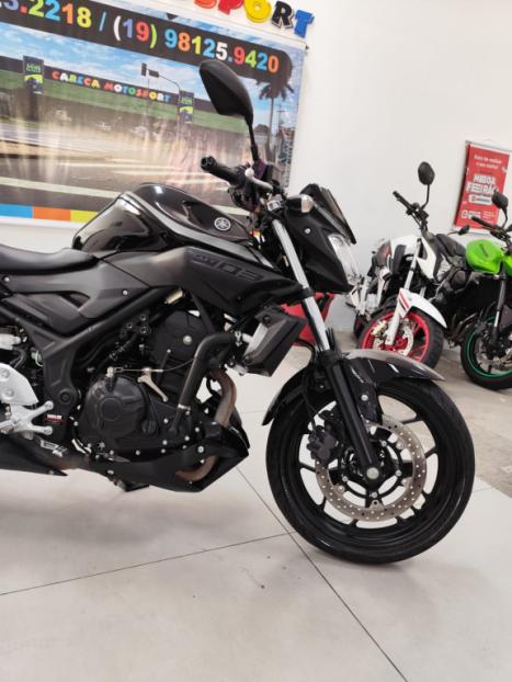 YAMAHA MT-03 300 ABS, Foto 3