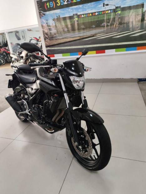 YAMAHA MT-03 300 ABS, Foto 7