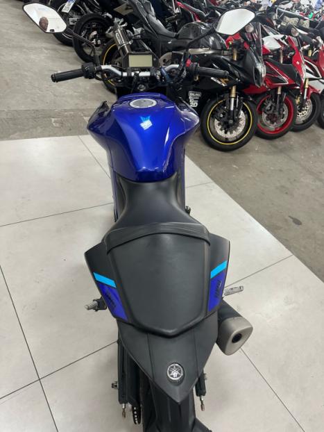 YAMAHA MT-03 300 ABS, Foto 8