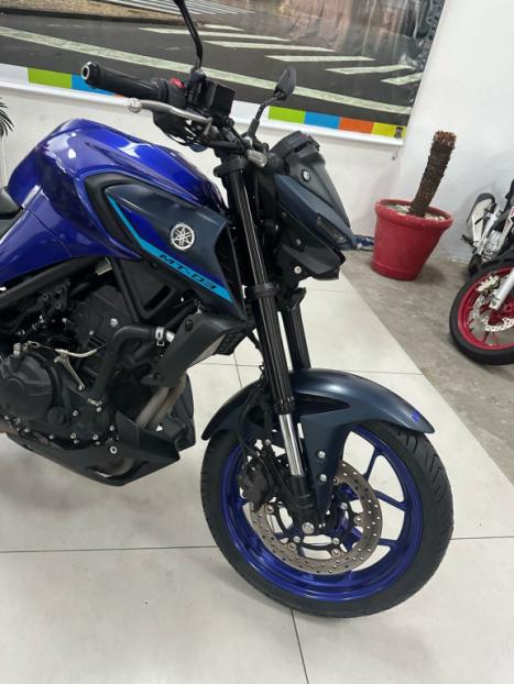 YAMAHA MT-03 300 ABS, Foto 11