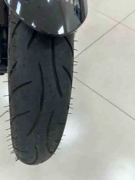 YAMAHA MT-03 300 ABS, Foto 3