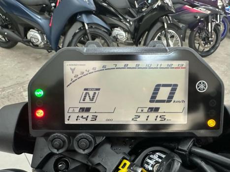 YAMAHA MT-03 300 ABS, Foto 4