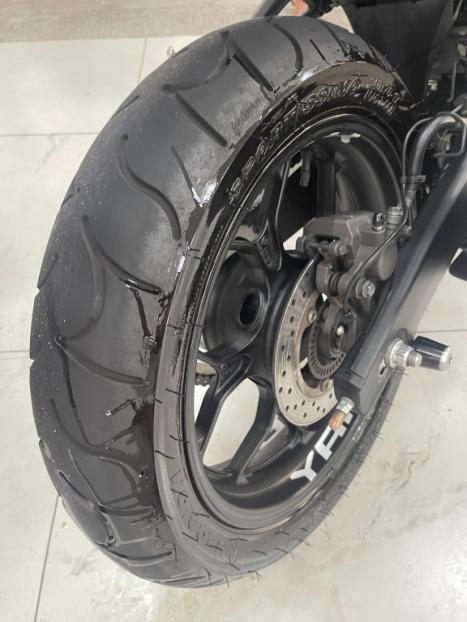 YAMAHA MT-03 300 ABS, Foto 2