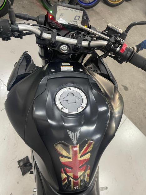 YAMAHA MT-03 300 ABS, Foto 11