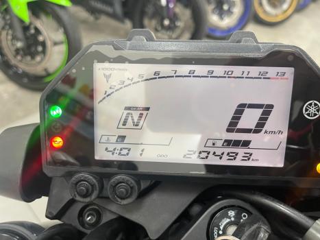 YAMAHA MT-03 300 ABS, Foto 14