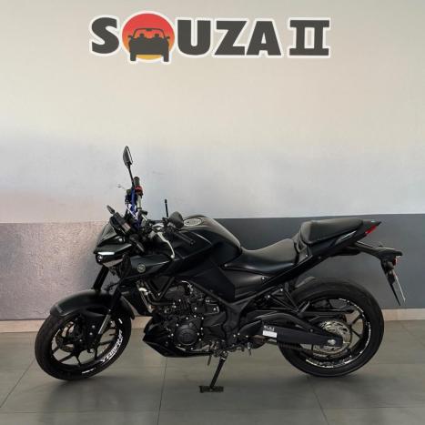 YAMAHA MT-03 300 ABS, Foto 4