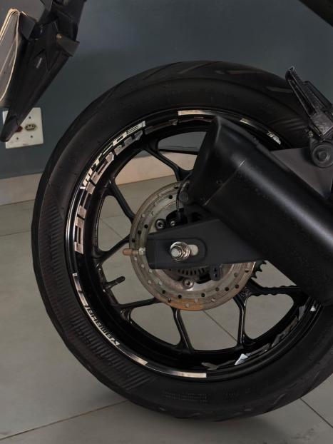 YAMAHA MT-03 300 ABS, Foto 8