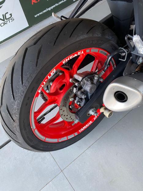 YAMAHA MT-03 300 ABS, Foto 4