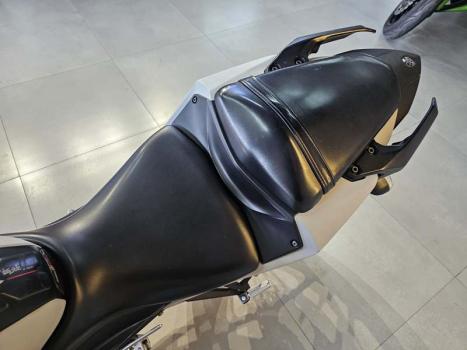 YAMAHA MT-03 300 ABS, Foto 4