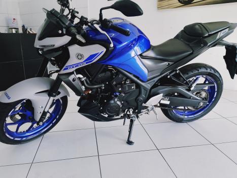 YAMAHA MT-03 300 ABS, Foto 4