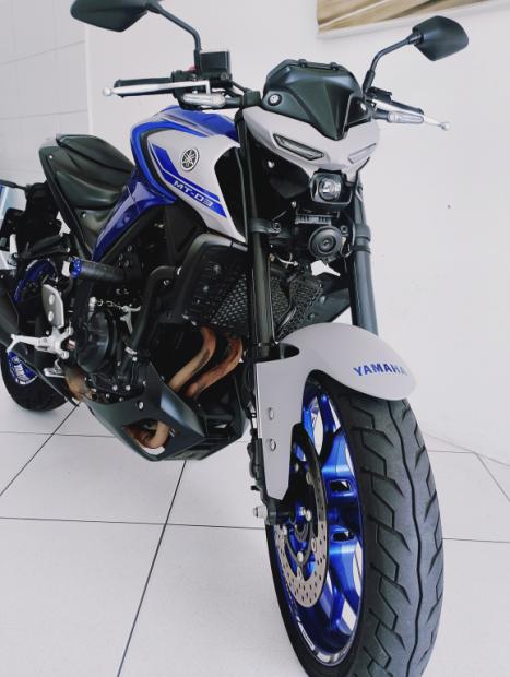 YAMAHA MT-03 300 ABS, Foto 5