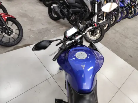 YAMAHA MT-03 300 ABS, Foto 10