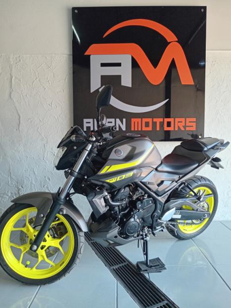 YAMAHA MT-03 300 ABS, Foto 6
