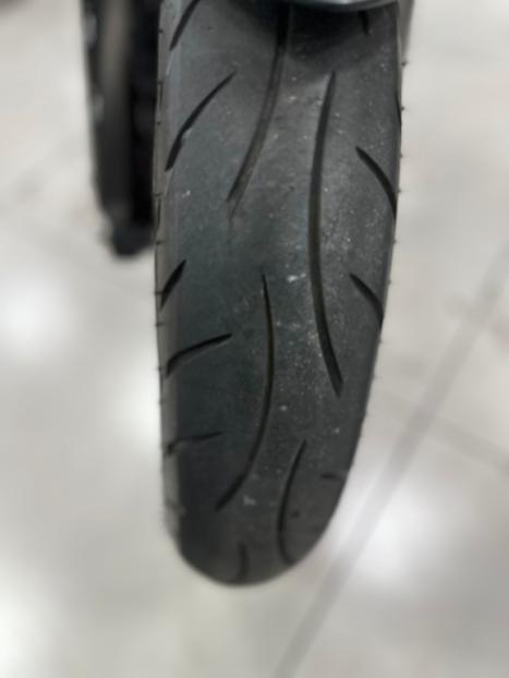 YAMAHA MT-03 300 ABS, Foto 3