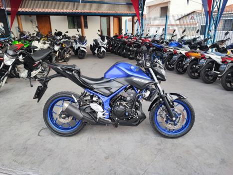 YAMAHA MT-03 300 ABS, Foto 1