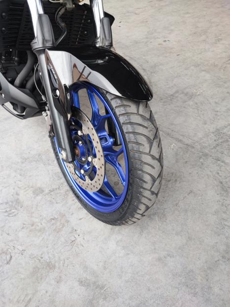 YAMAHA MT-03 300 ABS, Foto 6