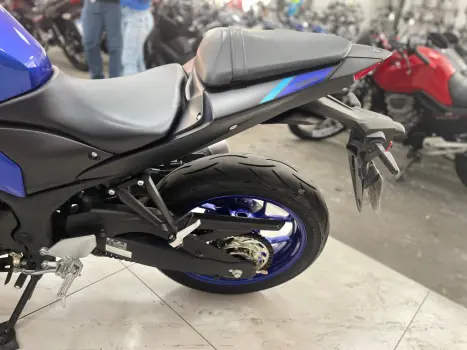 YAMAHA MT-03 300 ABS, Foto 13