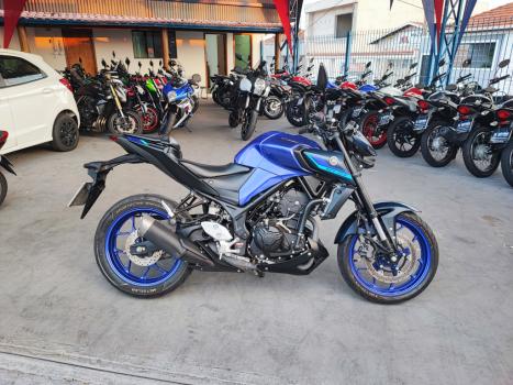 YAMAHA MT-03 300 ABS, Foto 1