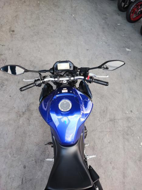 YAMAHA MT-03 300 ABS, Foto 5
