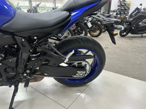 YAMAHA MT-07 700 , Foto 5