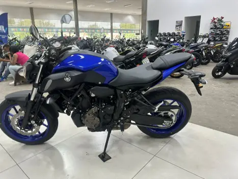 YAMAHA MT-07 700 , Foto 6