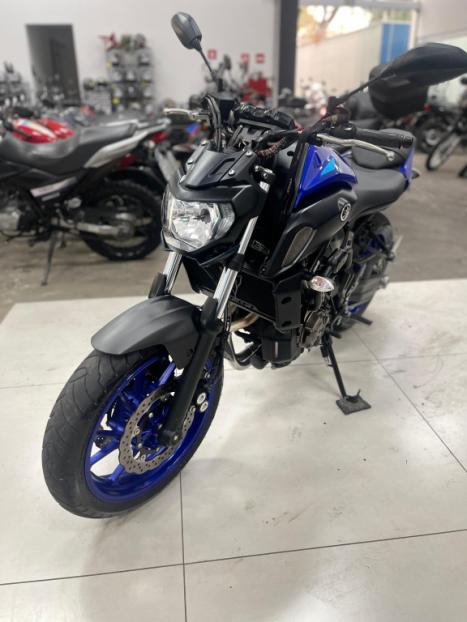 YAMAHA MT-07 700 , Foto 12