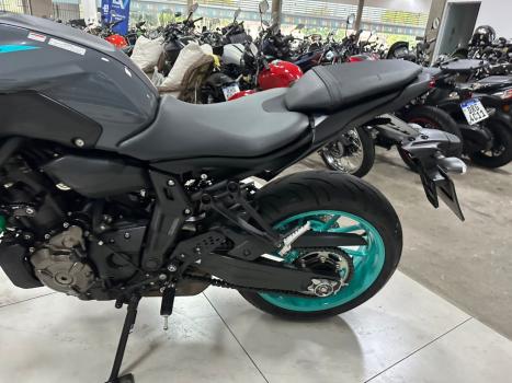 YAMAHA MT-07 700 ABS, Foto 10