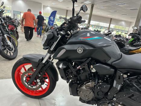 YAMAHA MT-07 700 ABS, Foto 5