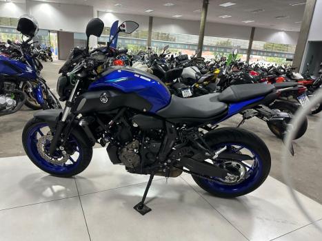 YAMAHA MT-07 700 ABS, Foto 6