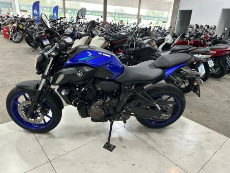 YAMAHA MT-07 700 ABS, Foto 4