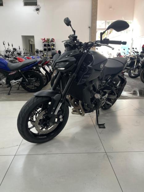 YAMAHA MT-09 850 , Foto 4