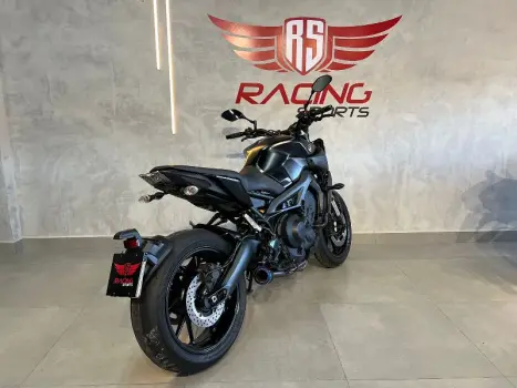 YAMAHA MT-09 850 ABS, Foto 10