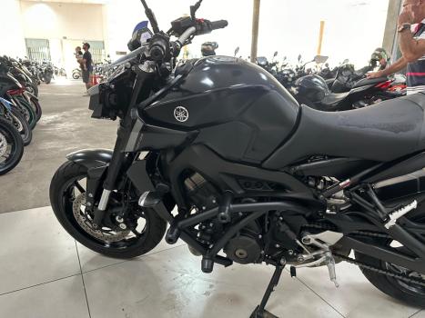 YAMAHA MT-09 850 ABS, Foto 8