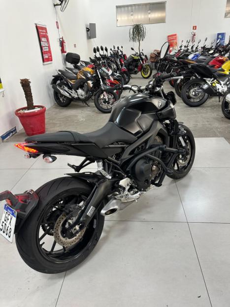 YAMAHA MT-09 850 ABS, Foto 9