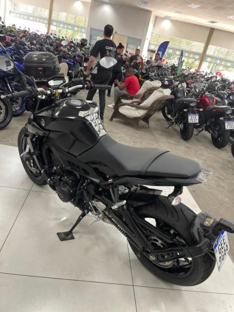 YAMAHA MT-09 850 ABS, Foto 8