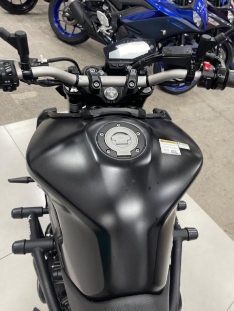 YAMAHA MT-09 850 ABS, Foto 5