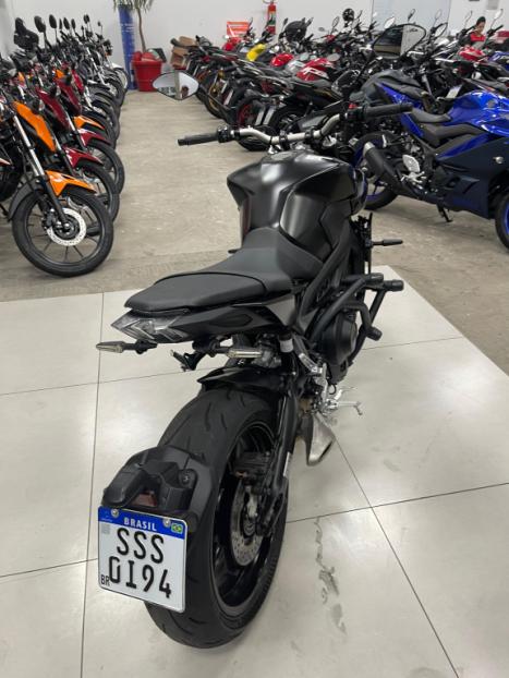 YAMAHA MT-09 850 ABS, Foto 10