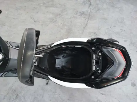 YAMAHA NMax 160 ABS, Foto 9