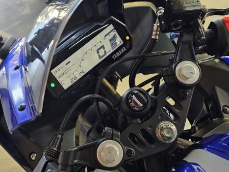 YAMAHA R 15 , Foto 3